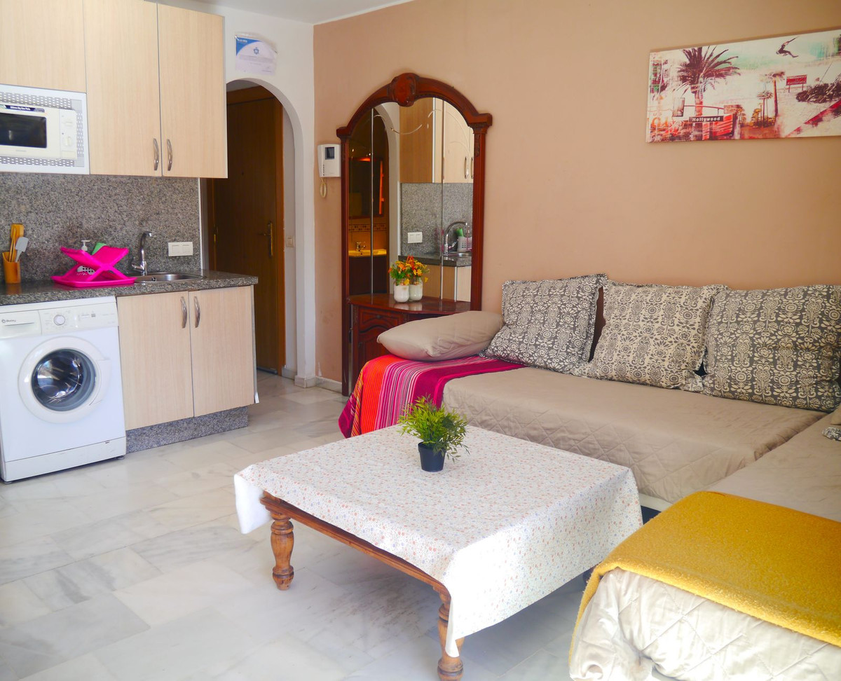 Se vende Apartamento Planta Media de 1 dormitorios en Costa Del Sol, Málaga, España