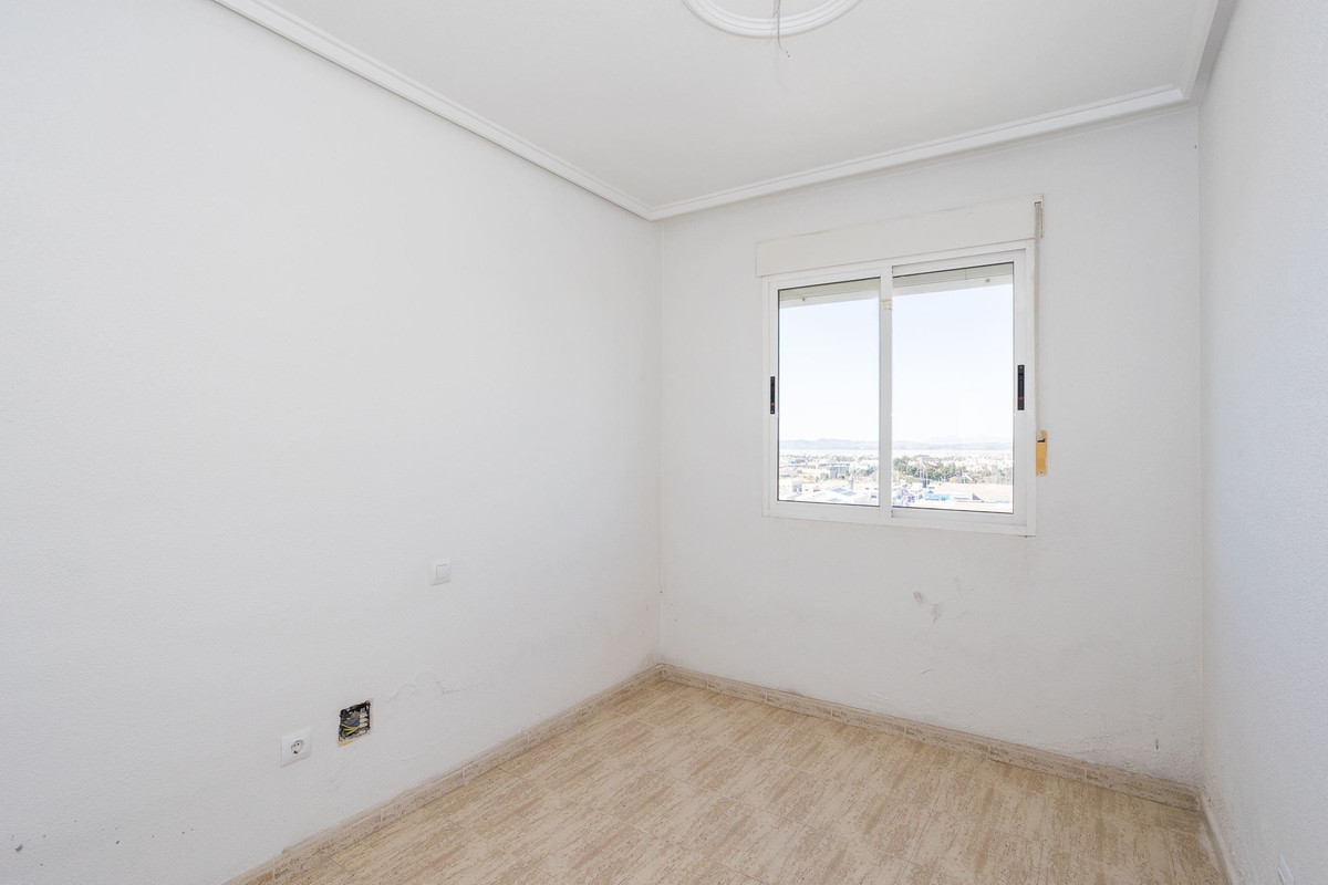 Se vende Apartamento Planta Media de 2 dormitorios en Costa Blanca, Alicante, España