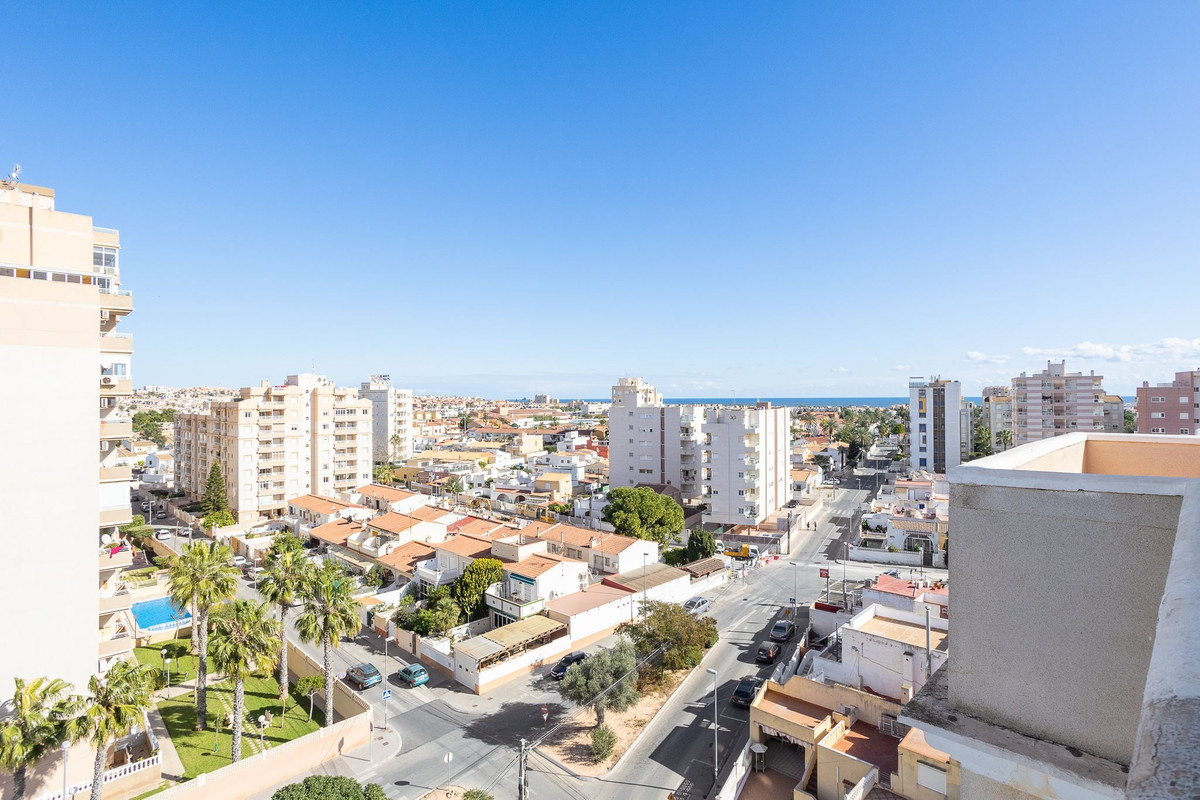 Se vende Apartamento Planta Media de 2 dormitorios en Costa Blanca, Alicante, España