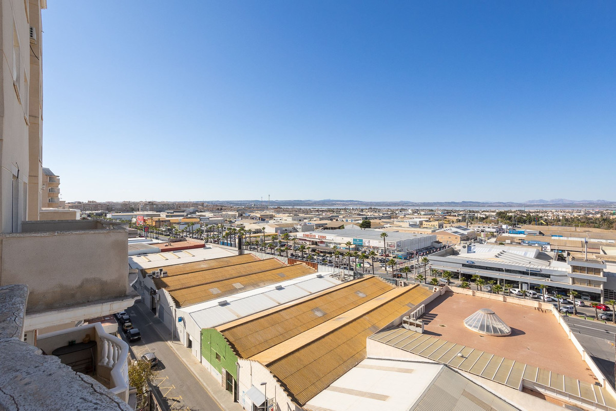 Se vende Apartamento Planta Media de 2 dormitorios en Costa Blanca, Alicante, España