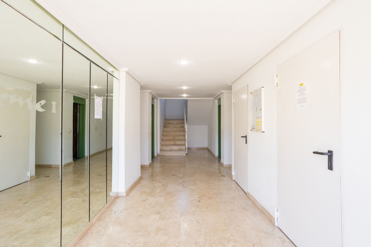 Se vende Apartamento Planta Media de 2 dormitorios en Costa Blanca, Alicante, España