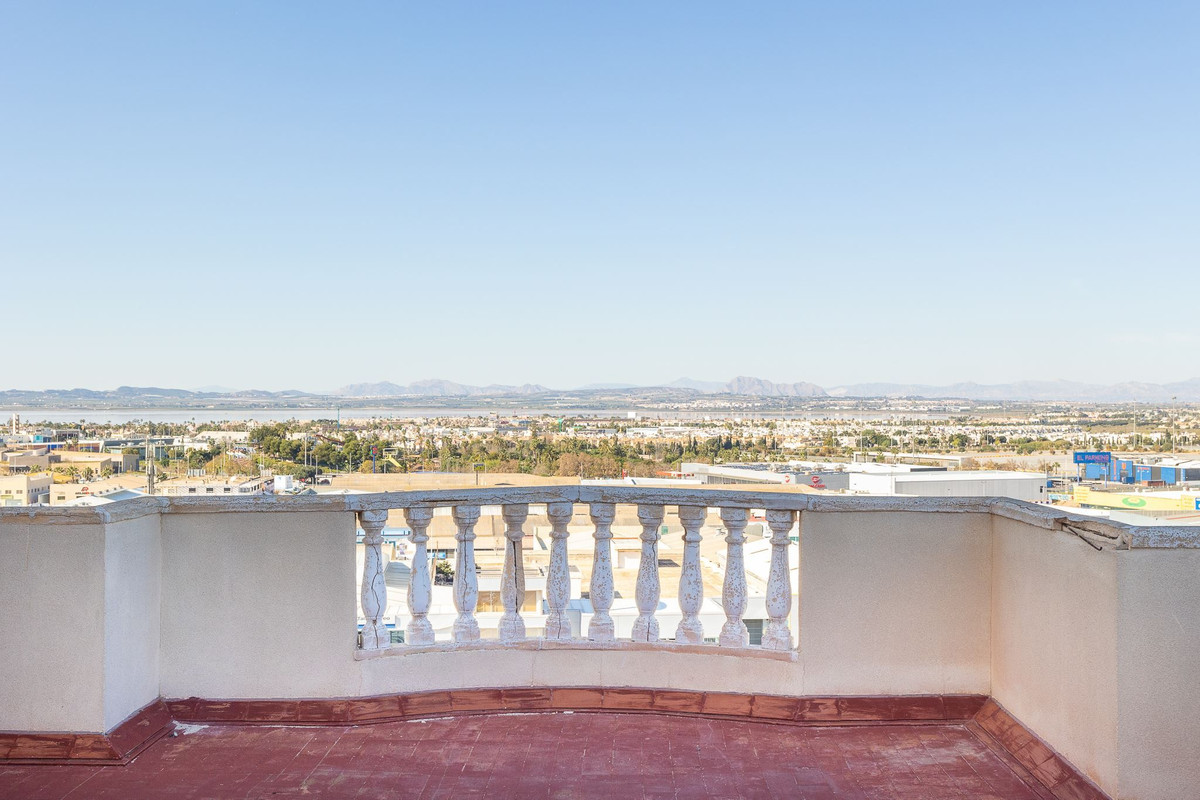 Se vende Apartamento Planta Media de 2 dormitorios en Costa Blanca, Alicante, España