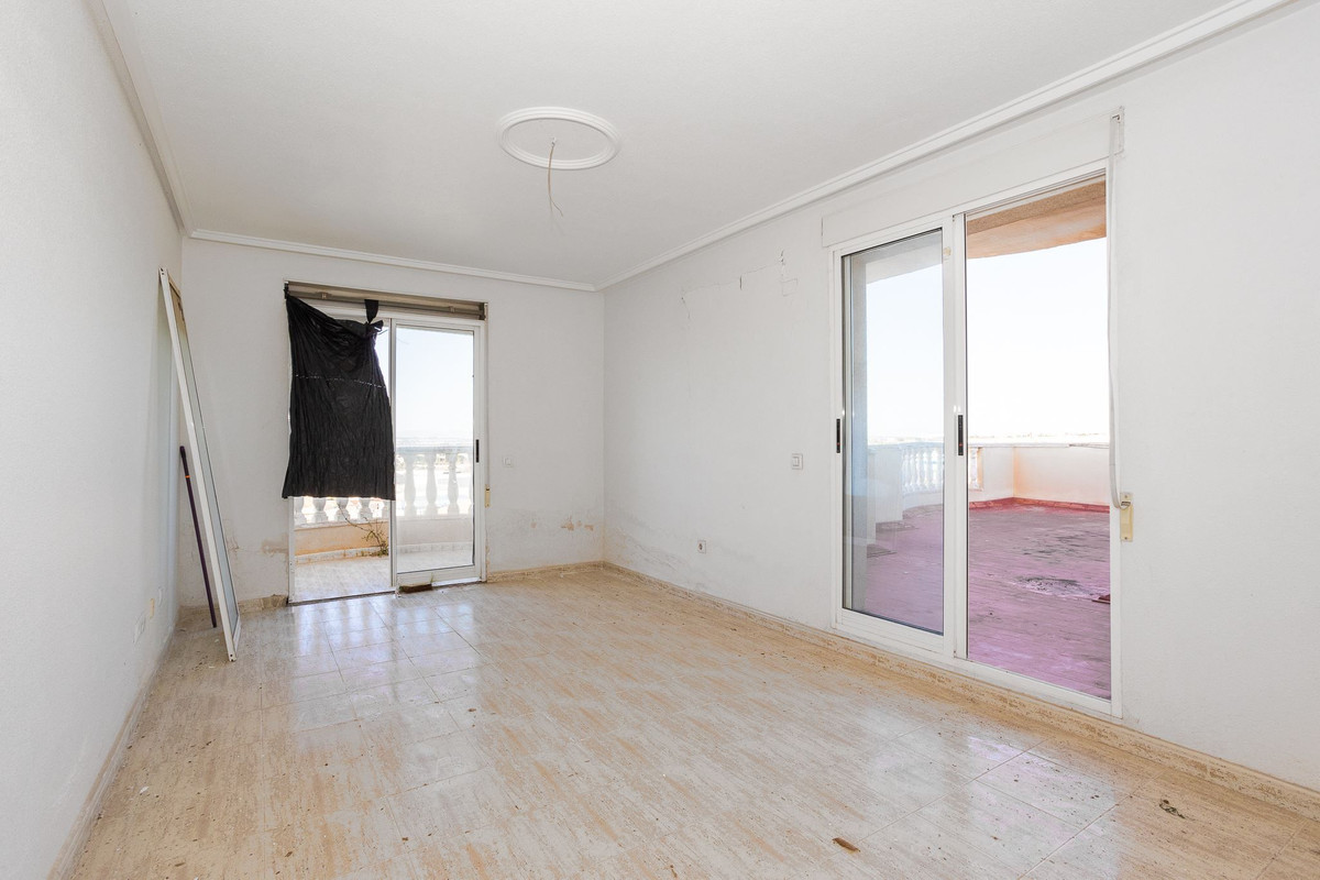 Se vende Apartamento Planta Media de 2 dormitorios en Costa Blanca, Alicante, España