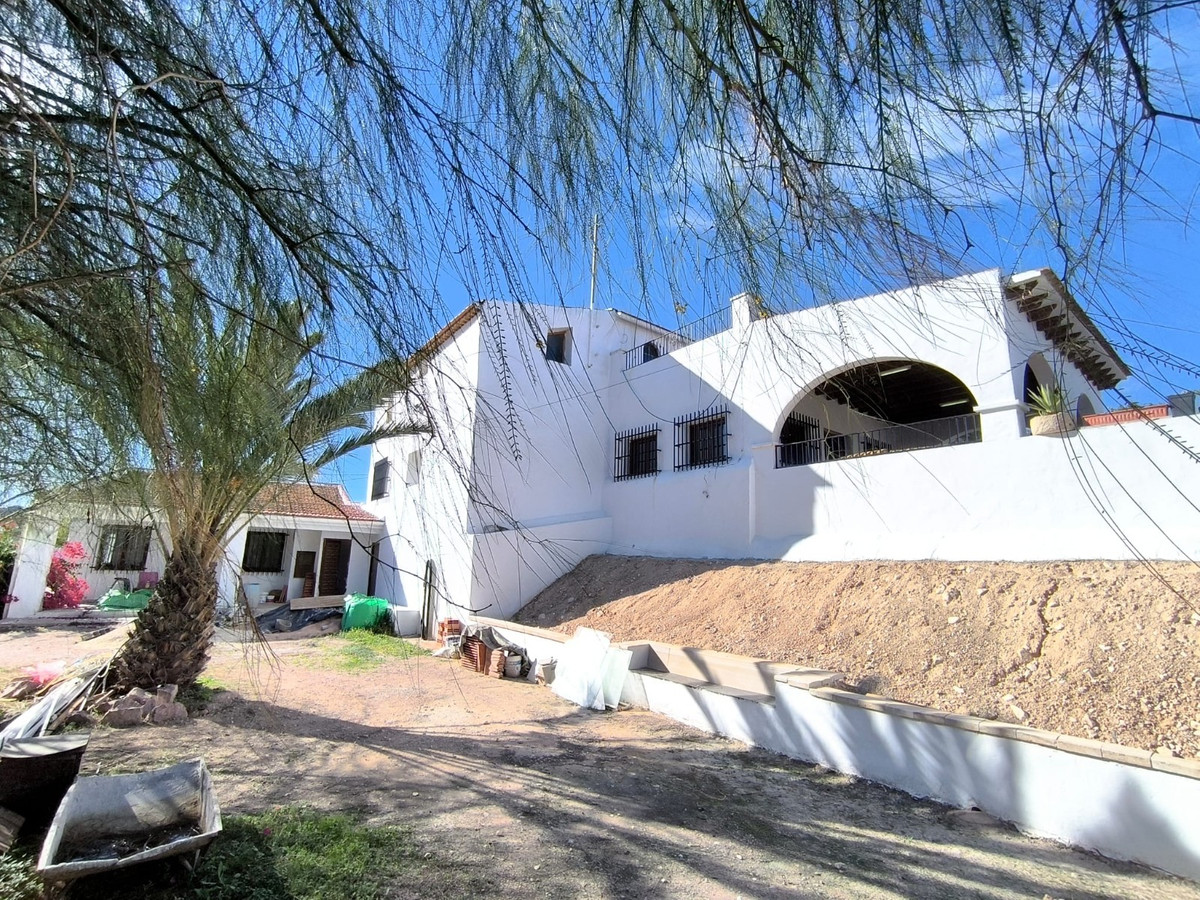 Se vende Villa - Chalet de 8 dormitorios en Costa Blanca, Alicante, España