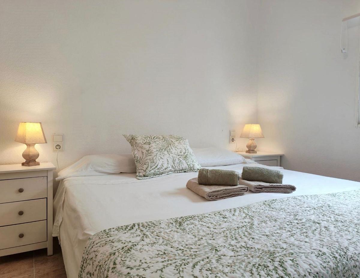 Se vende Apartamento Planta Media de 2 dormitorios en Costa Blanca, Alicante, España