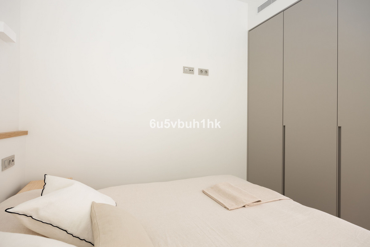 2 Bed Apartment for sale in Fuengirola Costa Del Sol, Málaga, Spain
