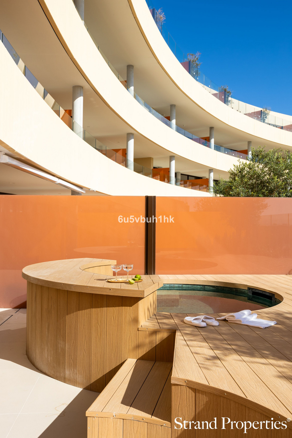 2 Bed Apartment for sale in Fuengirola Costa Del Sol, Málaga, Spain