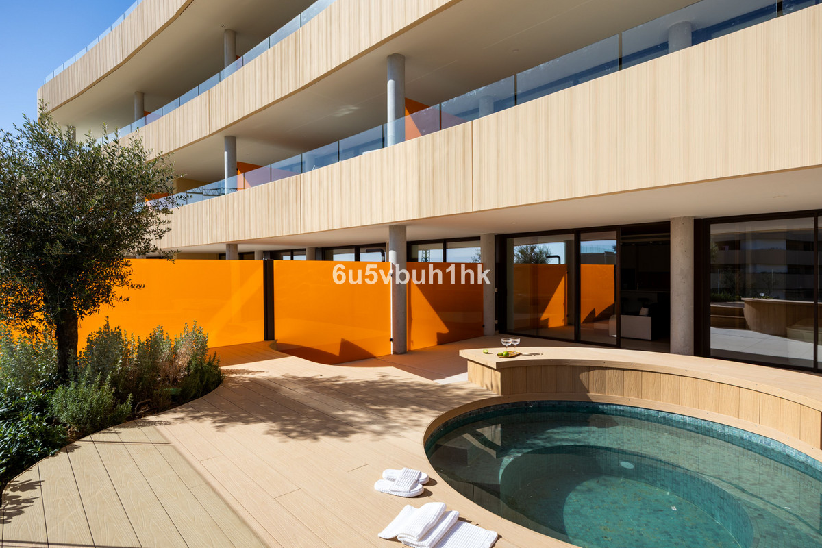 2 Bed Apartment for sale in Fuengirola Costa Del Sol, Málaga, Spain