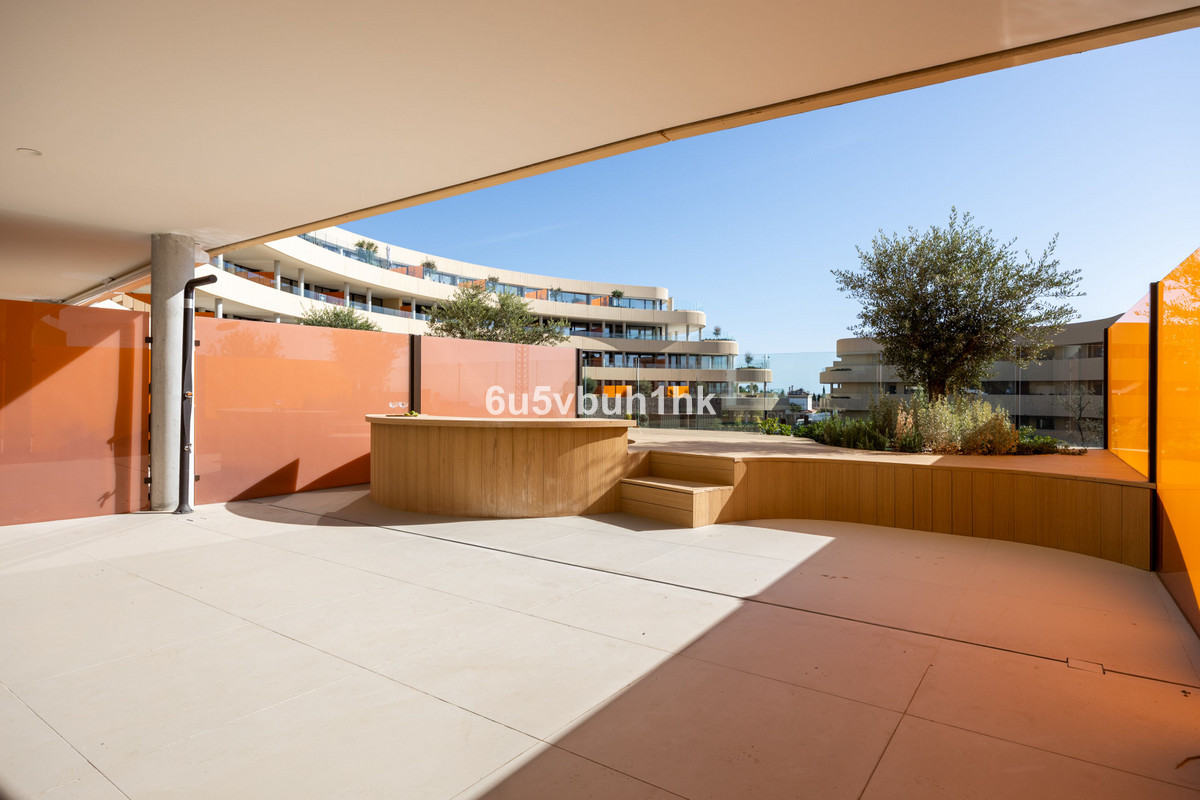 2 Bed Apartment for sale in Fuengirola Costa Del Sol, Málaga, Spain