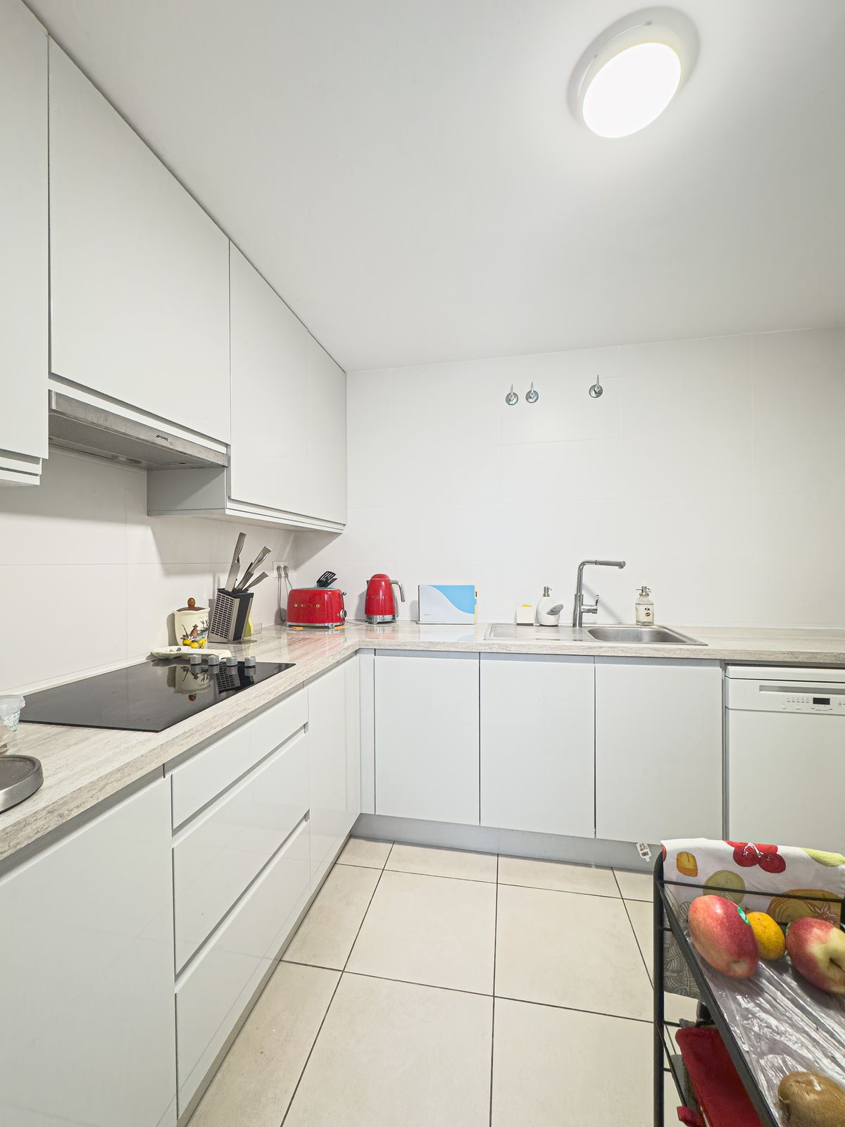 3 Bed Apartment for sale in Nueva Andalucía Costa Del Sol, Málaga, Spain