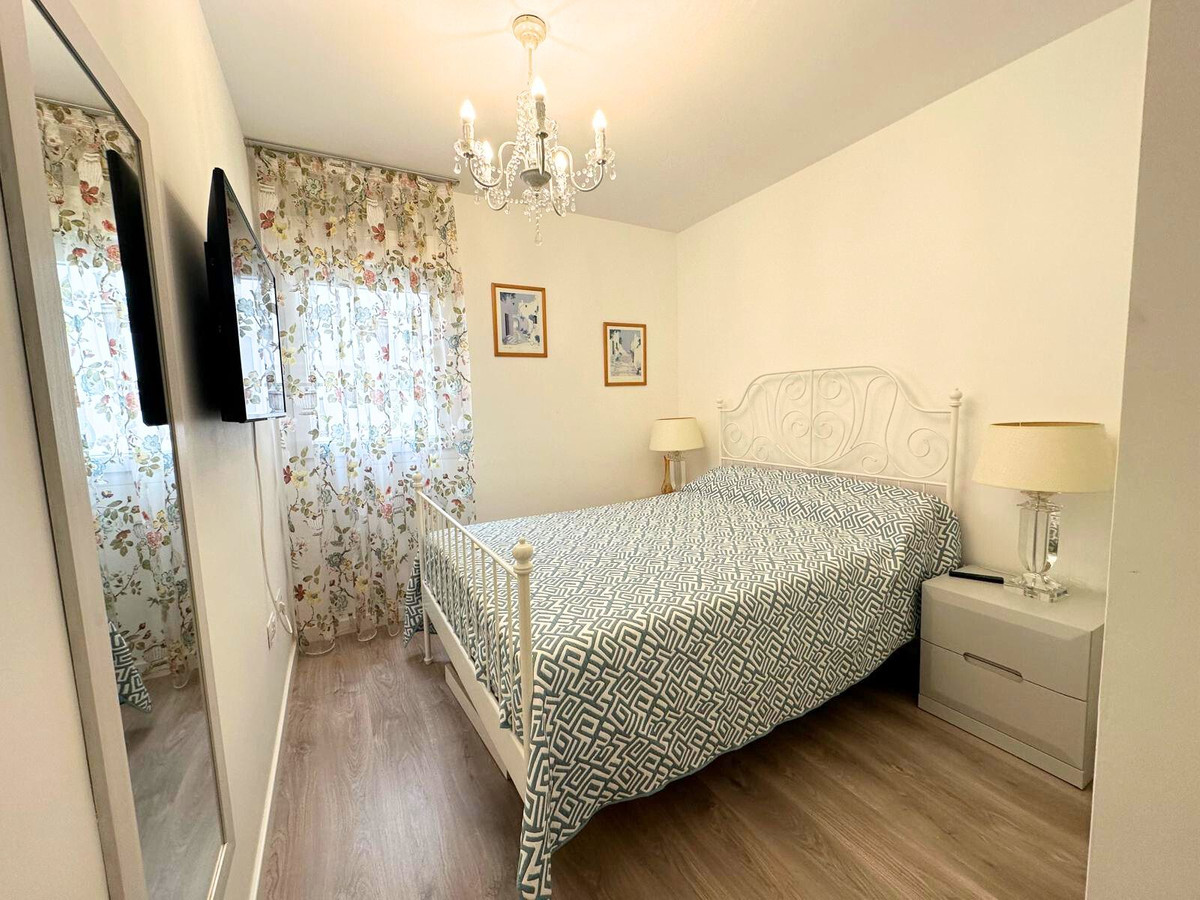 3 Bed Apartment for sale in Nueva Andalucía Costa Del Sol, Málaga, Spain