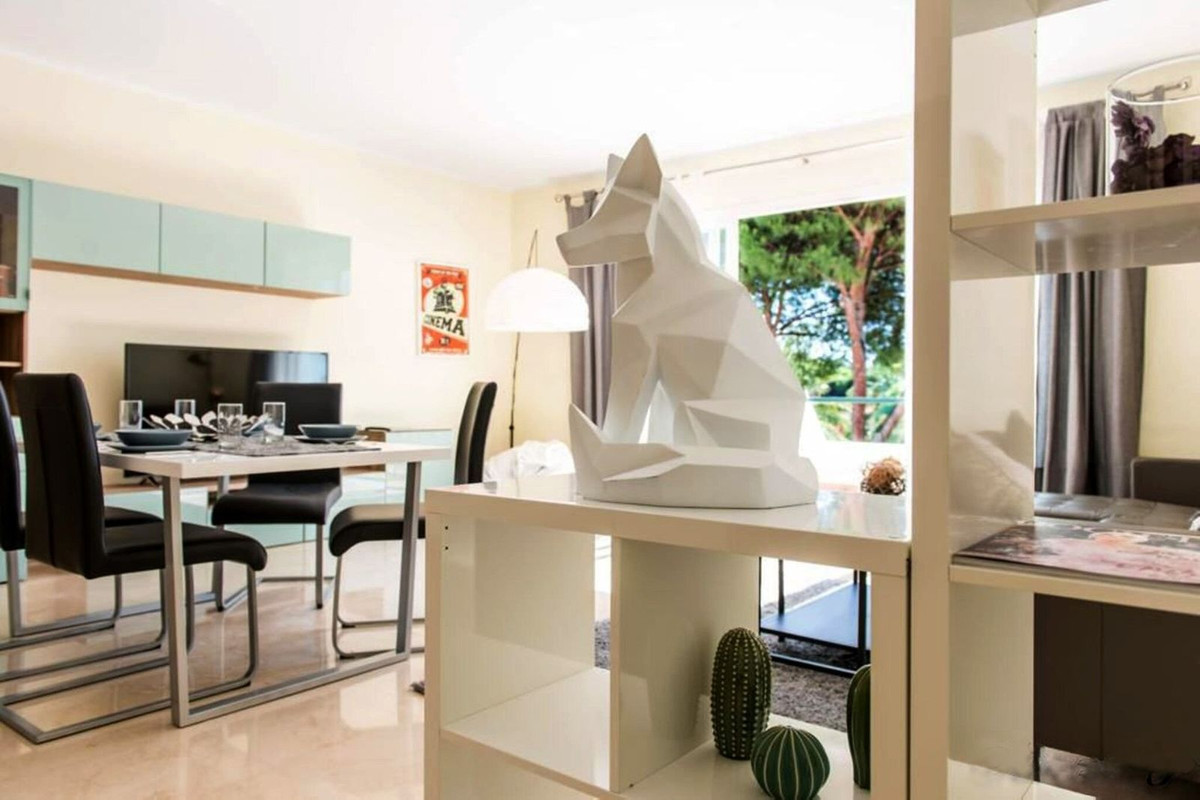 2 Bed Apartment for sale in El Presidente Costa Del Sol, Málaga, Spain