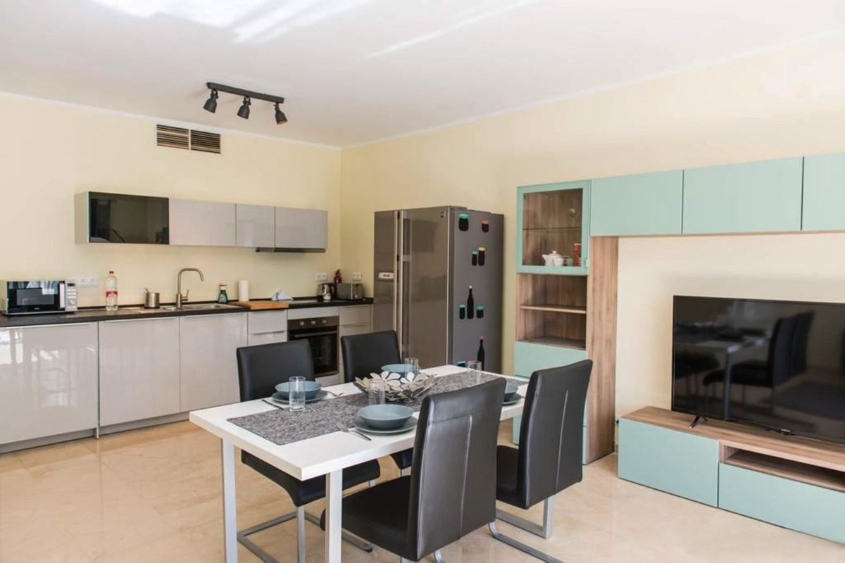2 Bed Apartment for sale in El Presidente Costa Del Sol, Málaga, Spain