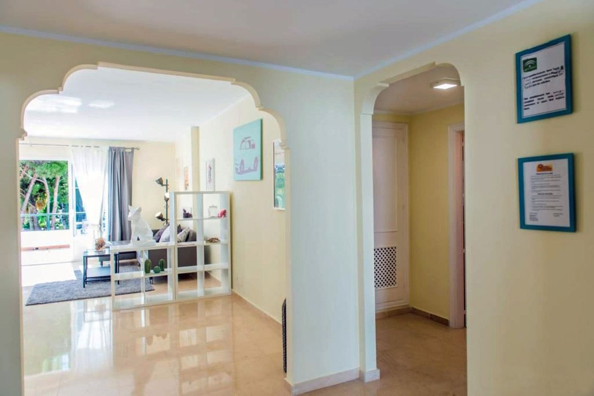 2 Bed Apartment for sale in El Presidente Costa Del Sol, Málaga, Spain