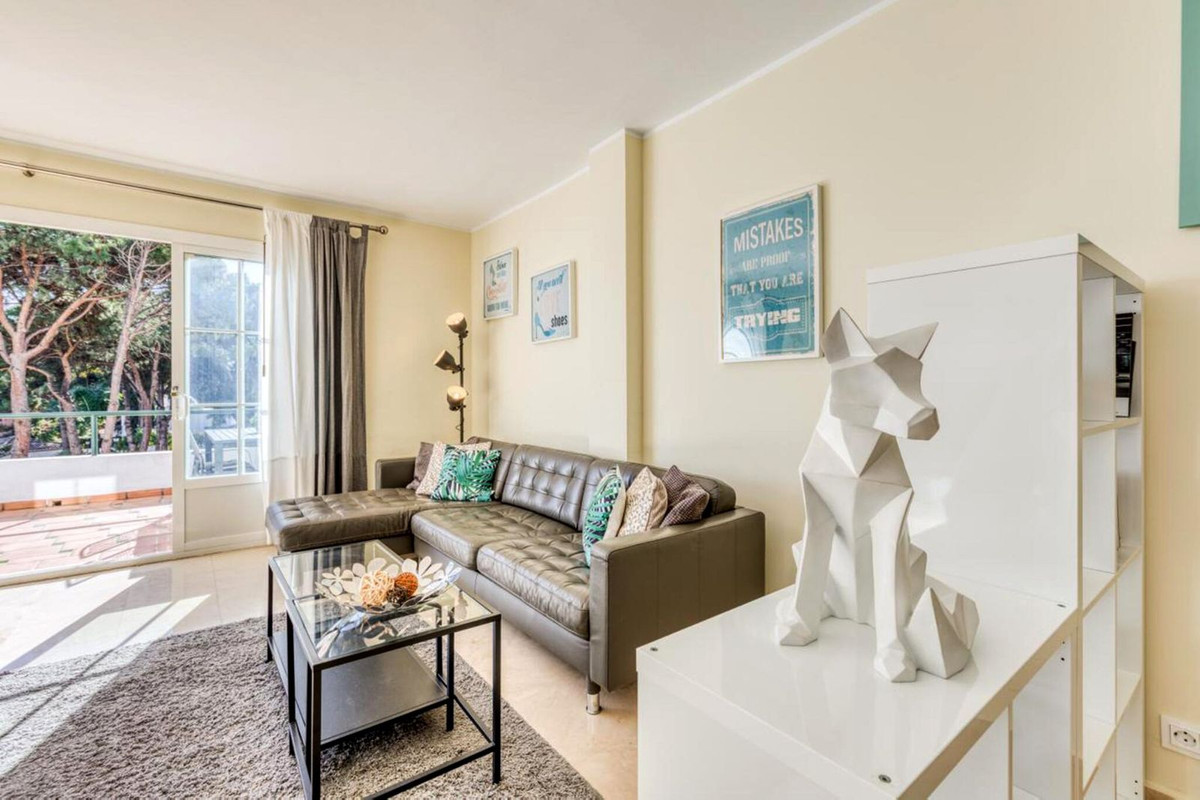 2 Bed Apartment for sale in El Presidente Costa Del Sol, Málaga, Spain