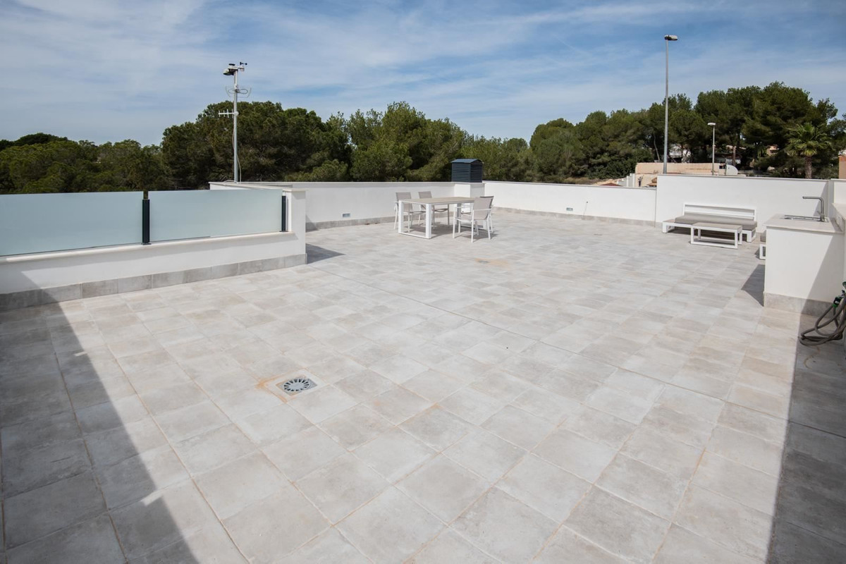 Se vende Villa - Chalet de 3 dormitorios en Costa Blanca, Alicante, España