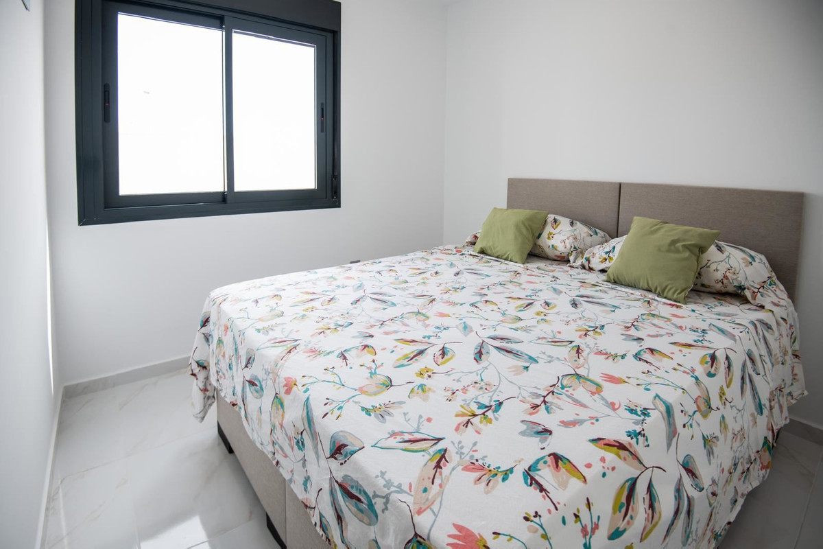 Se vende Villa - Chalet de 3 dormitorios en Costa Blanca, Alicante, España
