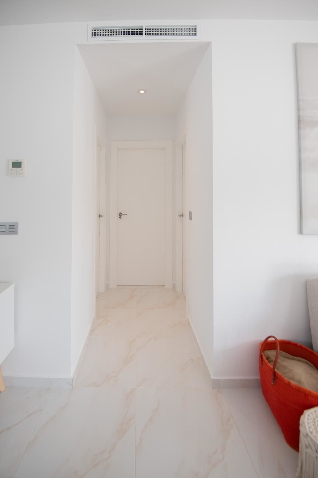 Se vende Villa - Chalet de 3 dormitorios en Costa Blanca, Alicante, España