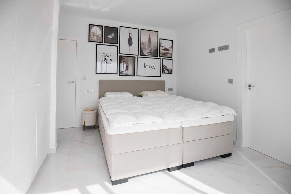 Se vende Villa - Chalet de 3 dormitorios en Costa Blanca, Alicante, España