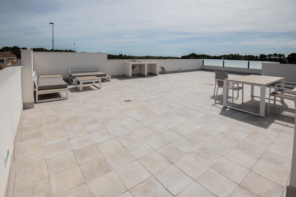 Se vende Villa - Chalet de 3 dormitorios en Costa Blanca, Alicante, España