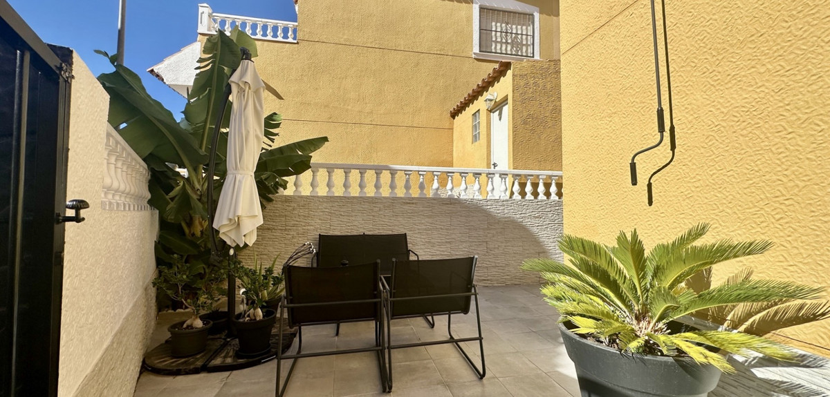 Se vende Adosada de 3 dormitorios en Costa Blanca, Alicante, España