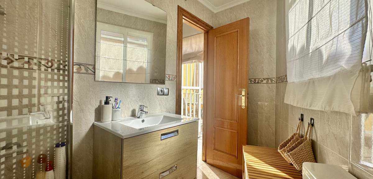 Se vende Adosada de 3 dormitorios en Costa Blanca, Alicante, España