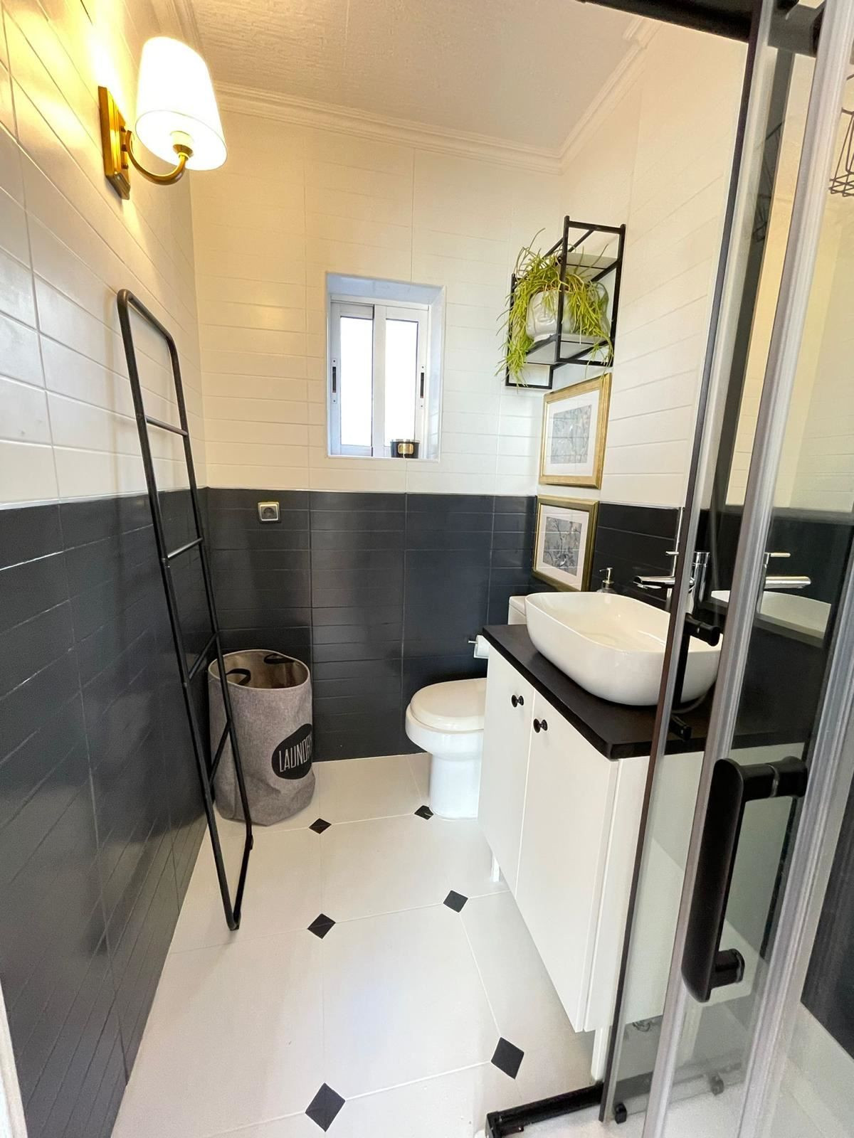Se vende Apartamento Planta Media de 2 dormitorios en Costa Blanca, Alicante, España