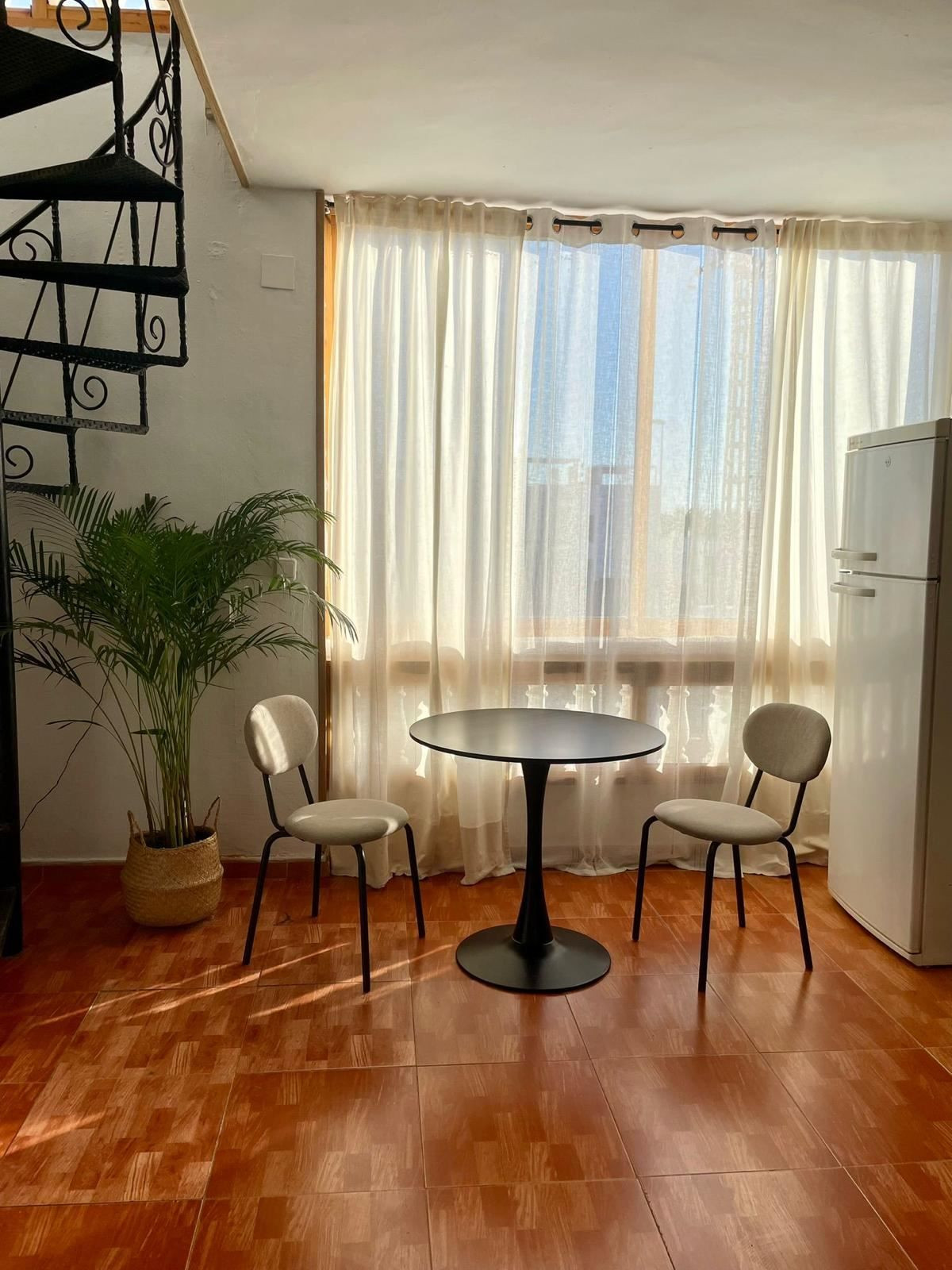 Se vende Apartamento Planta Media de 2 dormitorios en Costa Blanca, Alicante, España