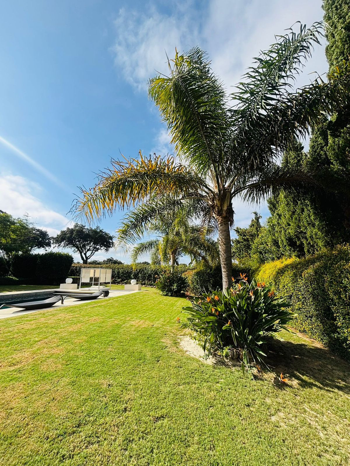 Se vende Villa - Chalet de 6 dormitorios en Costa Del Sol, Cadiz, España