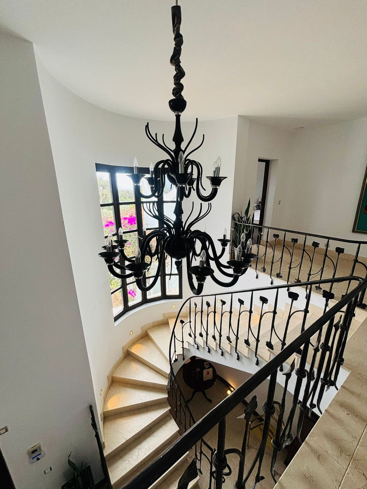 Se vende Villa - Chalet de 6 dormitorios en Costa Del Sol, Cadiz, España