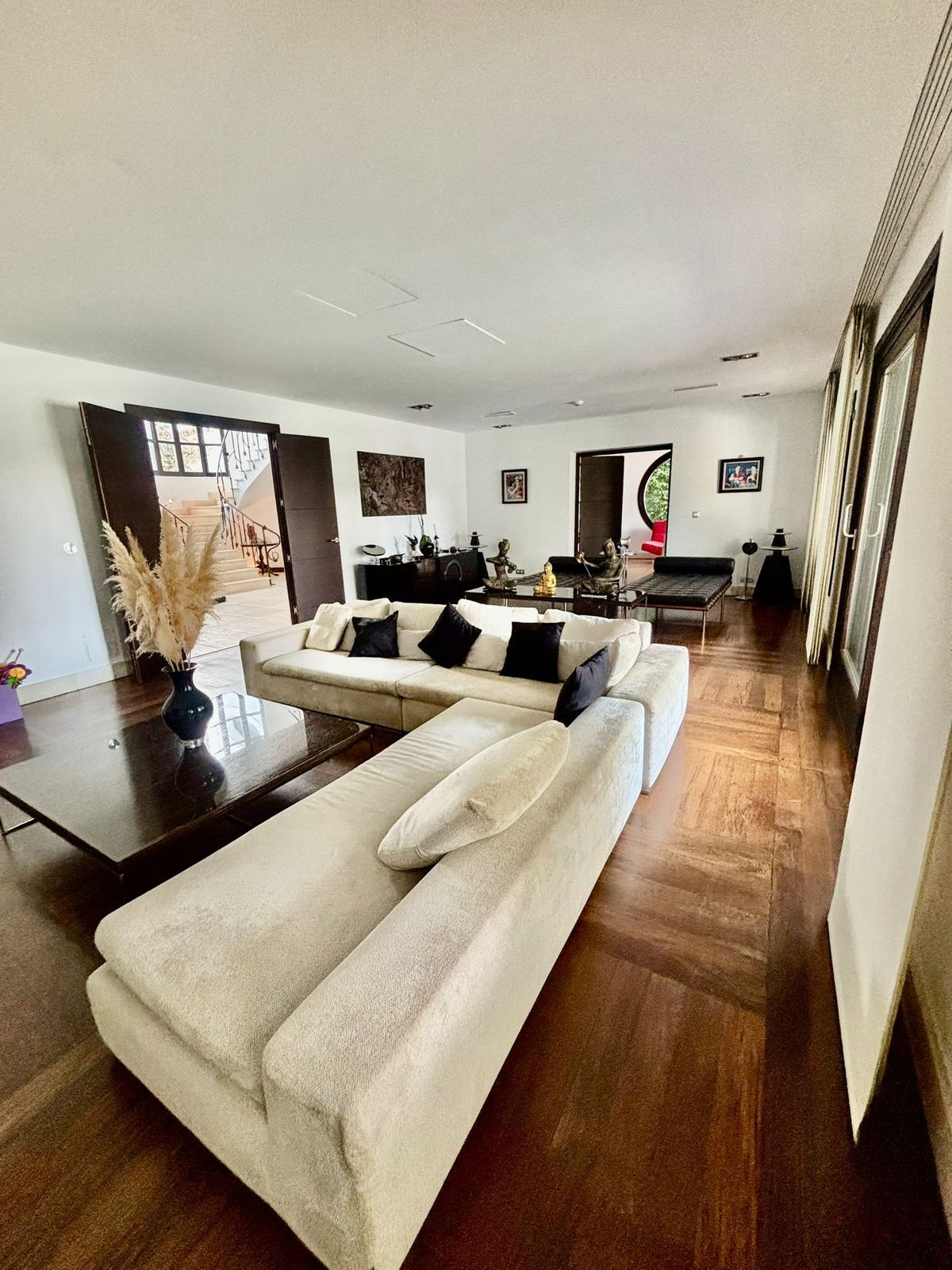 Se vende Villa - Chalet de 6 dormitorios en Costa Del Sol, Cadiz, España