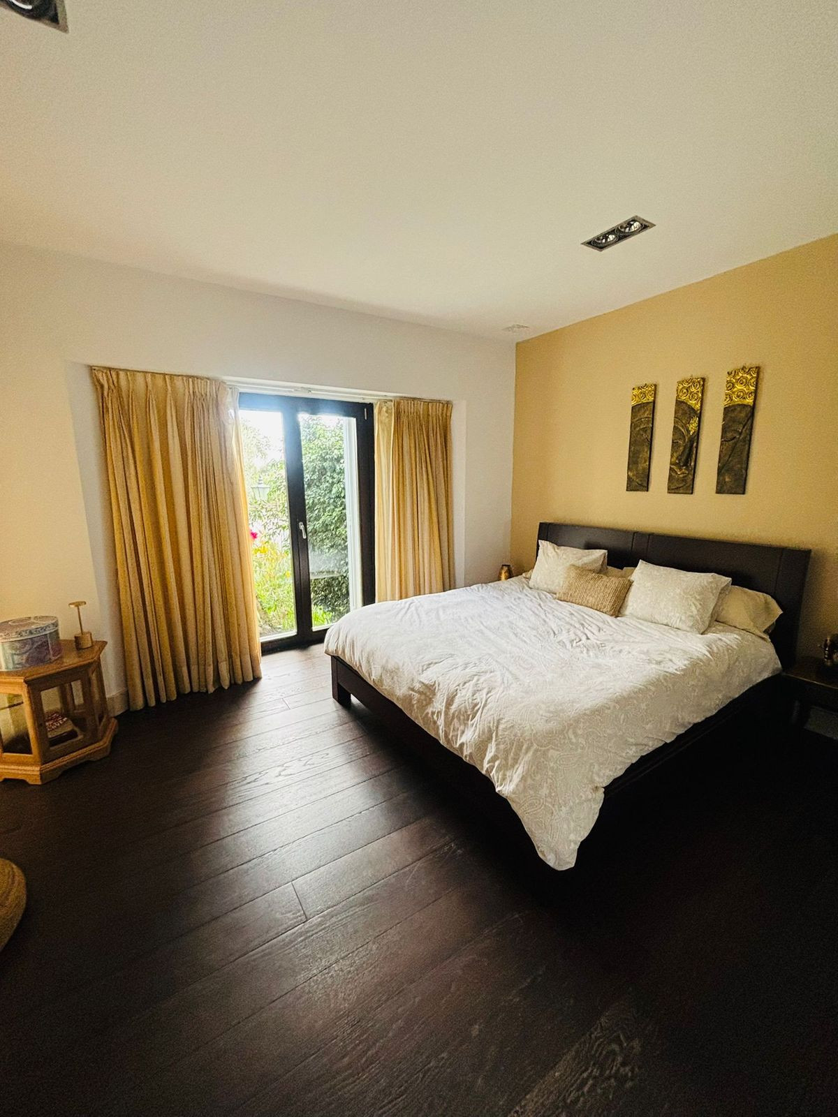 Se vende Villa - Chalet de 6 dormitorios en Costa Del Sol, Cadiz, España
