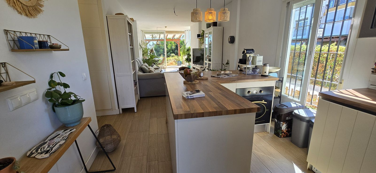 Se vende Apartamento Planta Baja de 1 dormitorios en Costa Del Sol, Málaga, España
