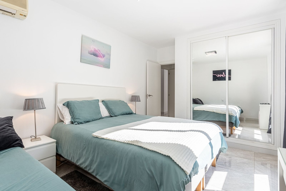 3 Bed Apartment for sale in Nueva Andalucía Costa Del Sol, Málaga, Spain