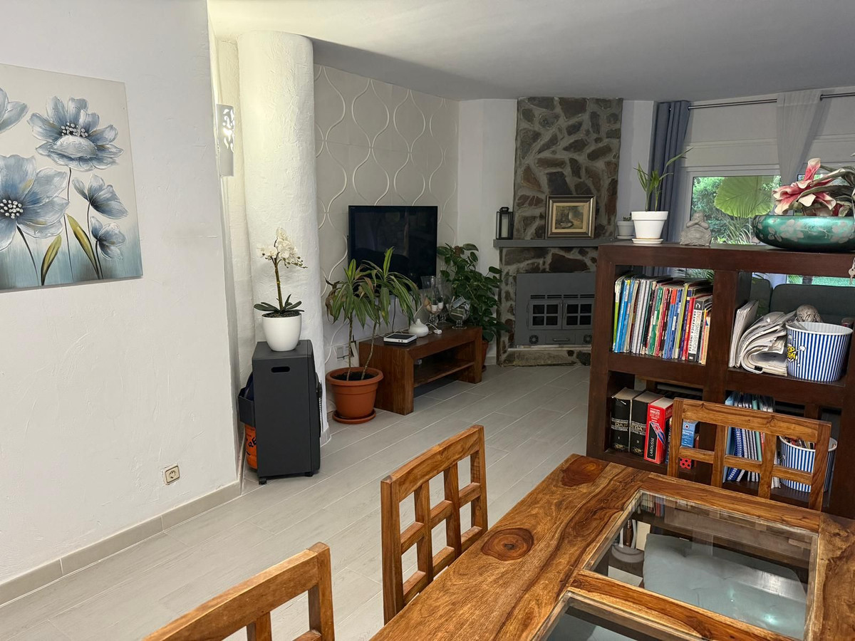 Se vende Apartamento Planta Baja de 4 dormitorios en Costa Del Sol, Málaga, España