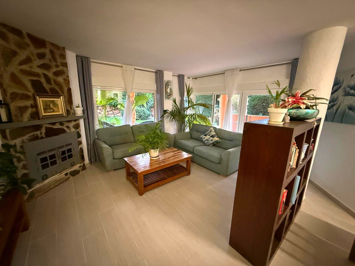 Se vende Apartamento Planta Baja de 4 dormitorios en Costa Del Sol, Málaga, España