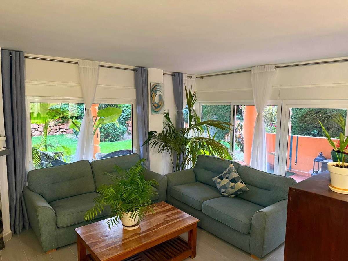 Se vende Apartamento Planta Baja de 4 dormitorios en Costa Del Sol, Málaga, España