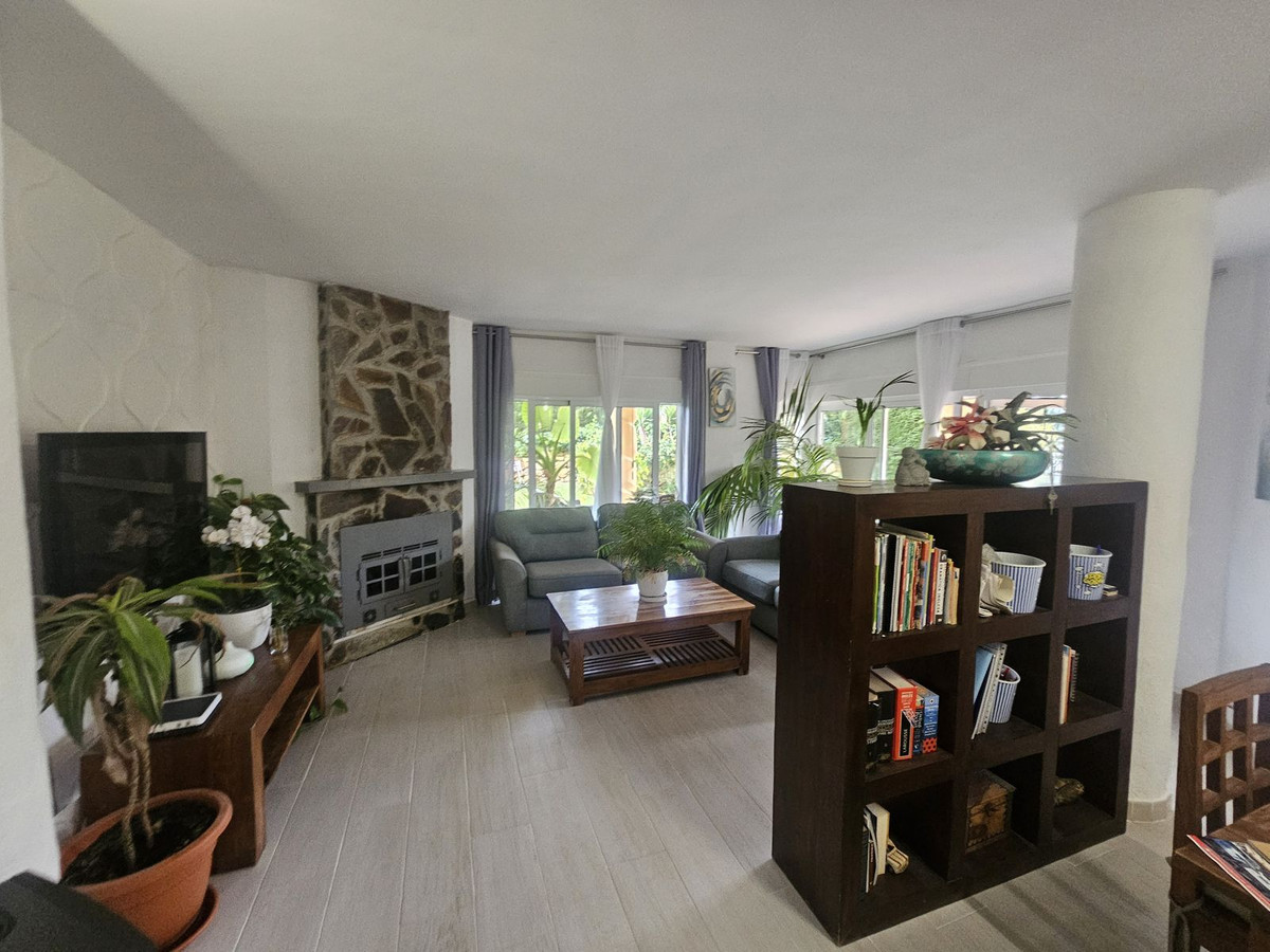 Se vende Apartamento Planta Baja de 4 dormitorios en Costa Del Sol, Málaga, España