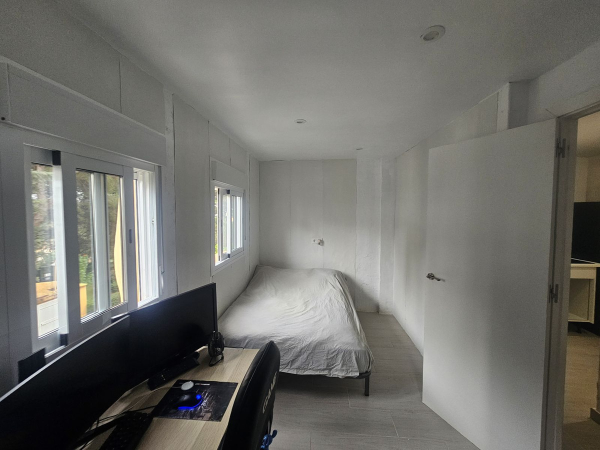 Se vende Apartamento Planta Baja de 4 dormitorios en Costa Del Sol, Málaga, España