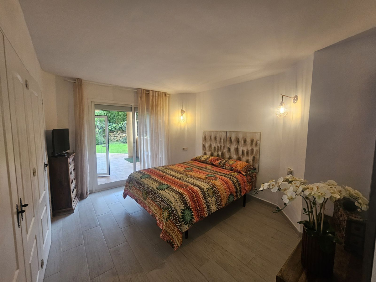 Se vende Apartamento Planta Baja de 4 dormitorios en Costa Del Sol, Málaga, España