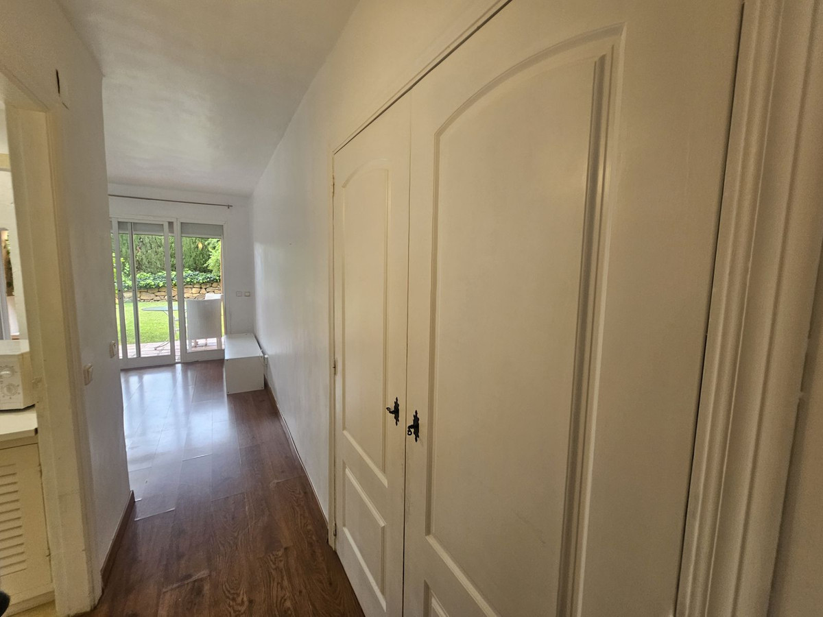 Se vende Apartamento Planta Baja de 4 dormitorios en Costa Del Sol, Málaga, España