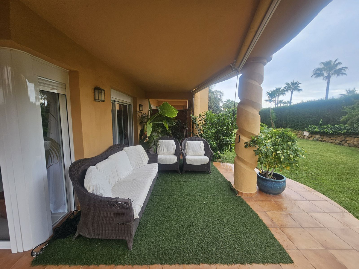 Se vende Apartamento Planta Baja de 4 dormitorios en Costa Del Sol, Málaga, España