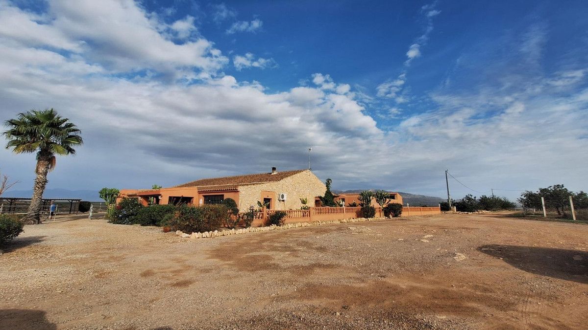 Se vende Bungalow de 6 dormitorios en Costa Calida, Murcia, España
