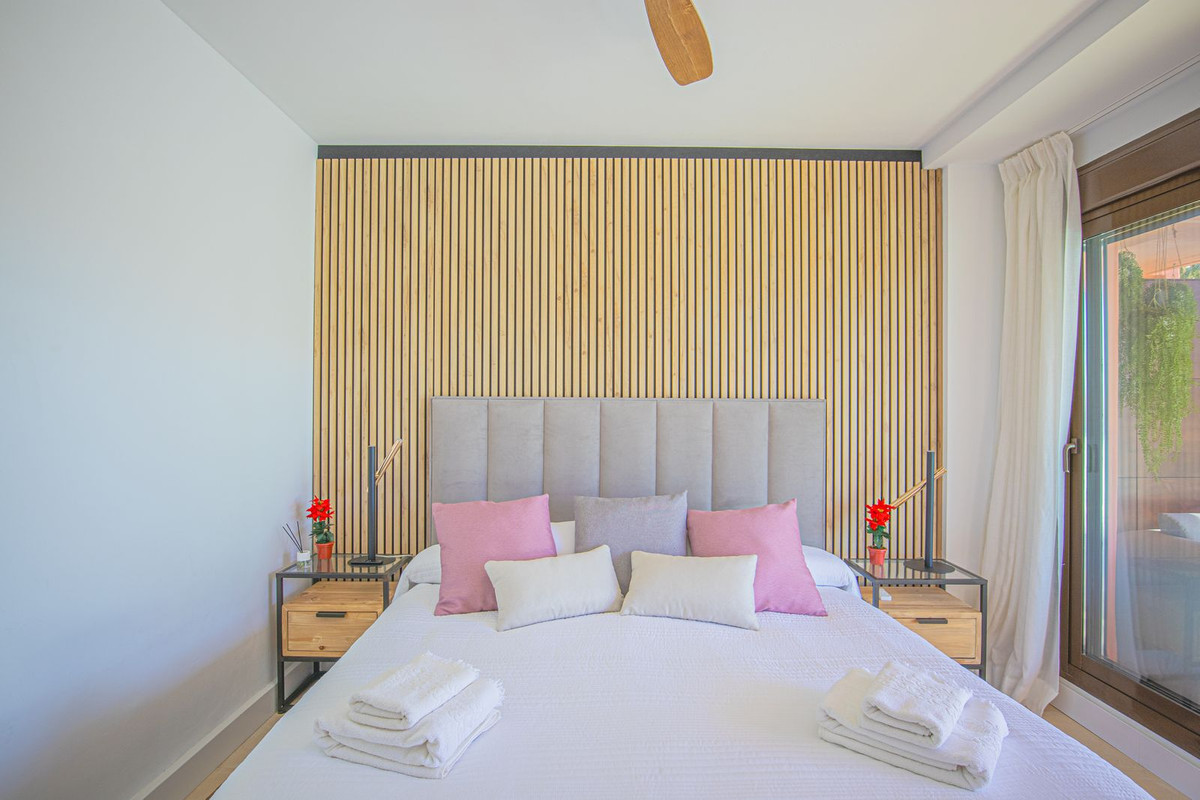 Se vende Apartamento Planta Media de 3 dormitorios en Costa Del Sol, Málaga, España