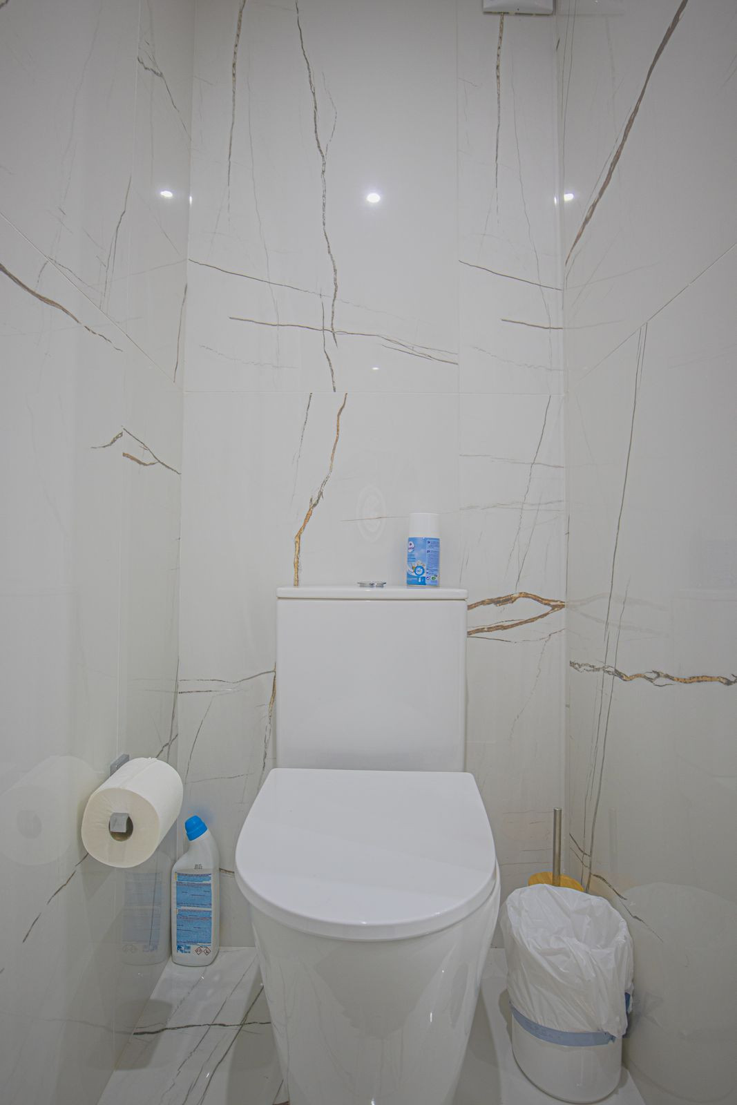 Se vende Apartamento Planta Media de 3 dormitorios en Costa Del Sol, Málaga, España