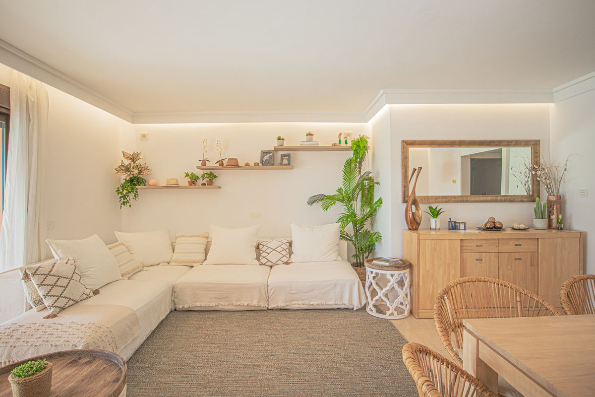 Se vende Apartamento Planta Media de 3 dormitorios en Costa Del Sol, Málaga, España