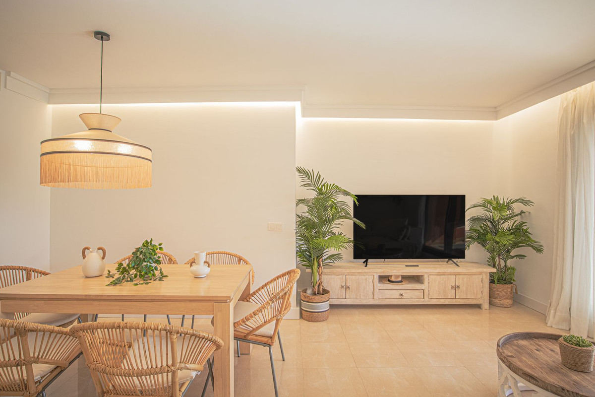 Se vende Apartamento Planta Media de 3 dormitorios en Costa Del Sol, Málaga, España