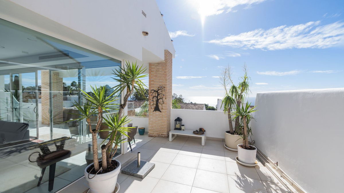 Se vende Villa - Chalet de 4 dormitorios en Costa Del Sol, Málaga, España