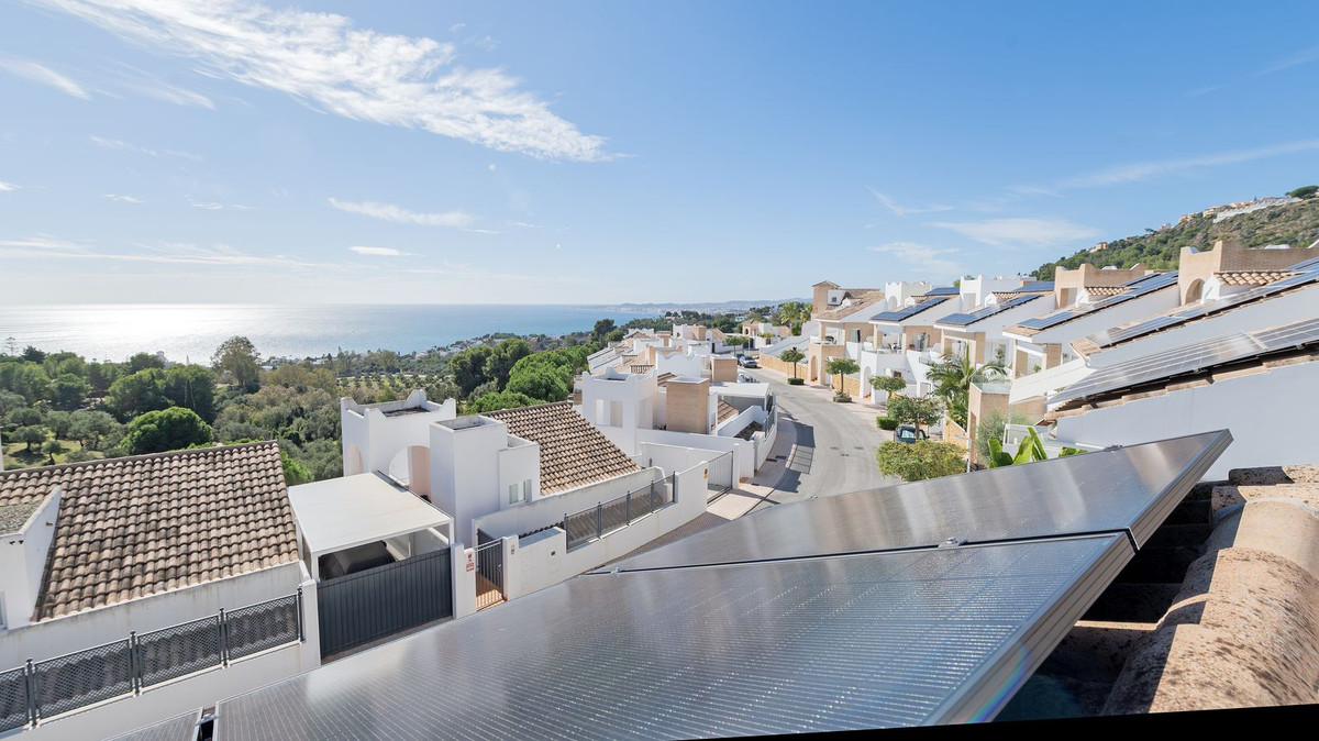 Se vende Villa - Chalet de 4 dormitorios en Costa Del Sol, Málaga, España