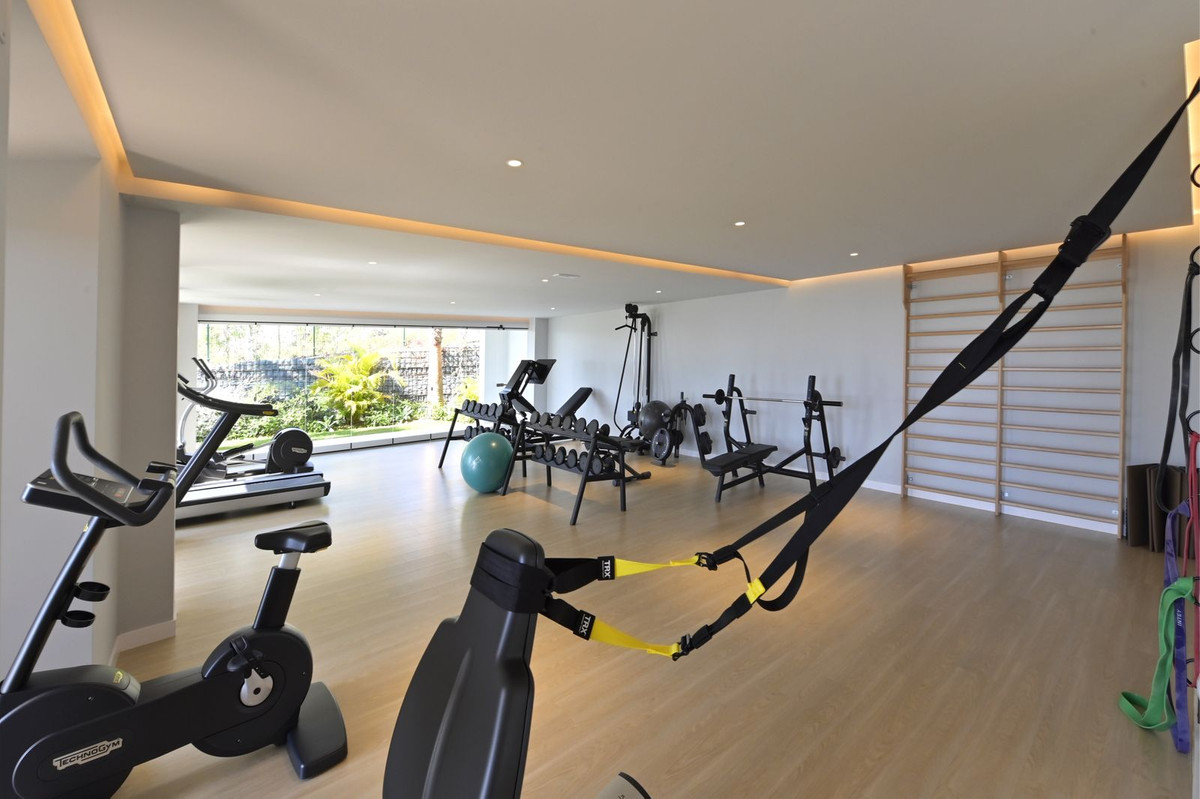 Se vende Villa - Chalet de 4 dormitorios en Costa Del Sol, Málaga, España